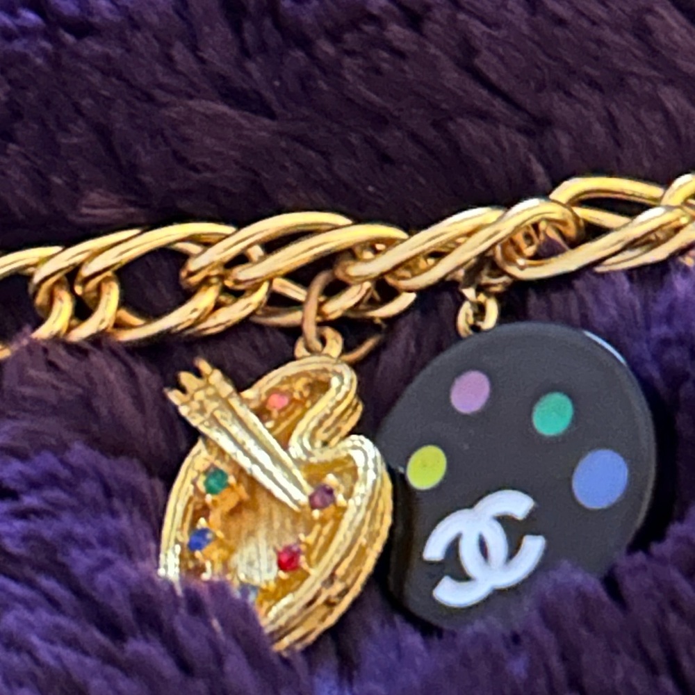 Vintage 60’s Gold Chain Bracelet with a dash of old and new! - Picture 5 of 6